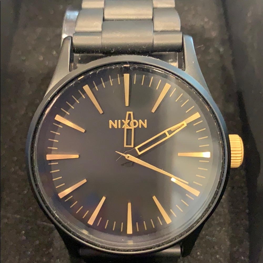 Nixon Watch